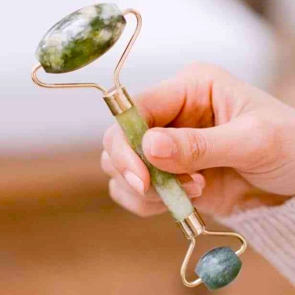 Luna Nectar Metamorphic Jade Facial Roller, New - Picture 1 of 3